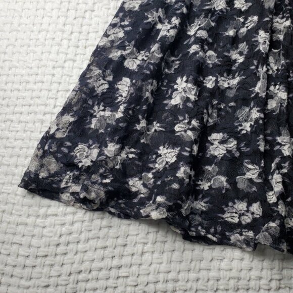 Wet Seal Black & White Floral Lace Dress SMALL - Picture 2 of 4